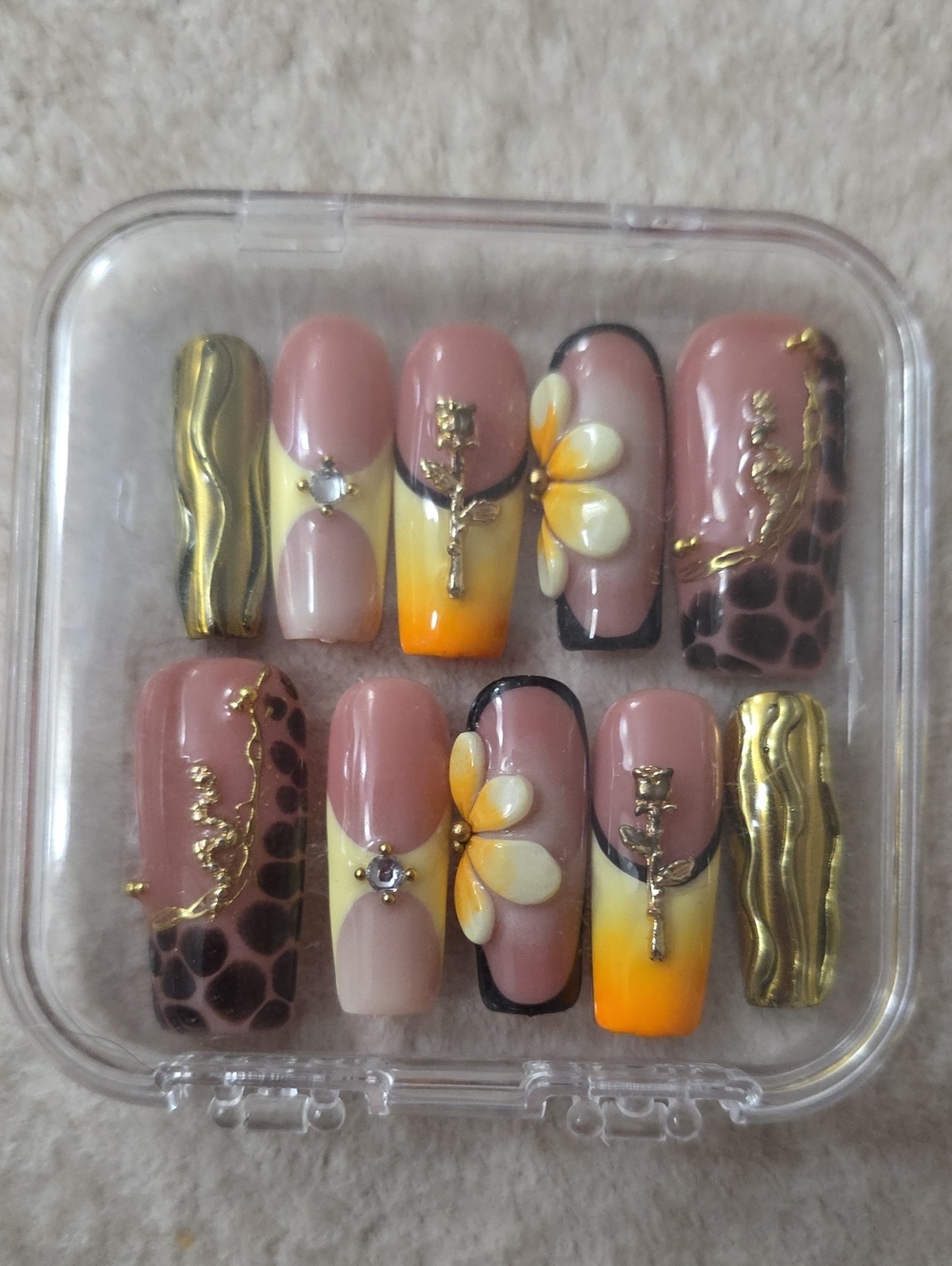 Handcrafted Press-On Nail Set — Pink, Yellow, Gold Floral Accent Nib